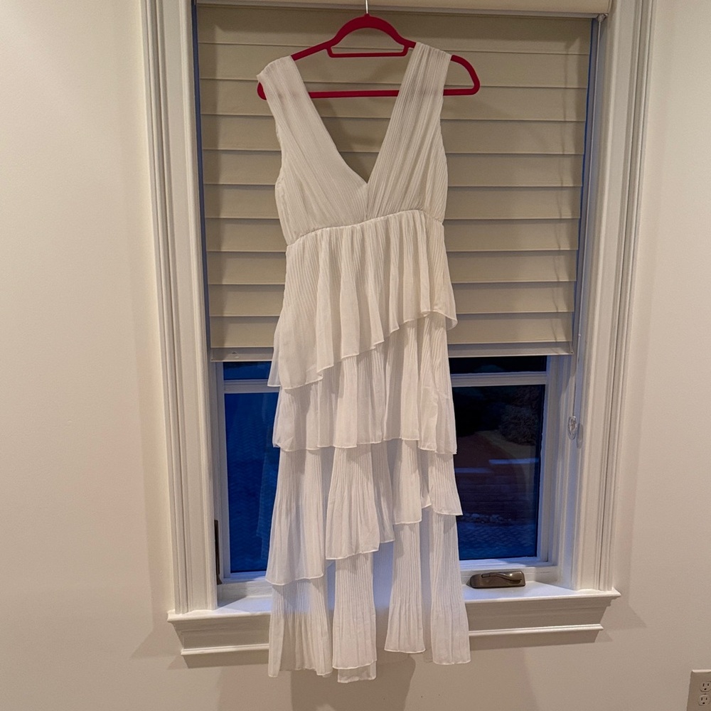 Elegant White Layered Dress